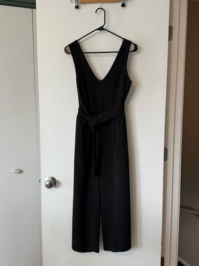 Club Monaco Black V-Neck Sleeveless Belted Jumpsuit